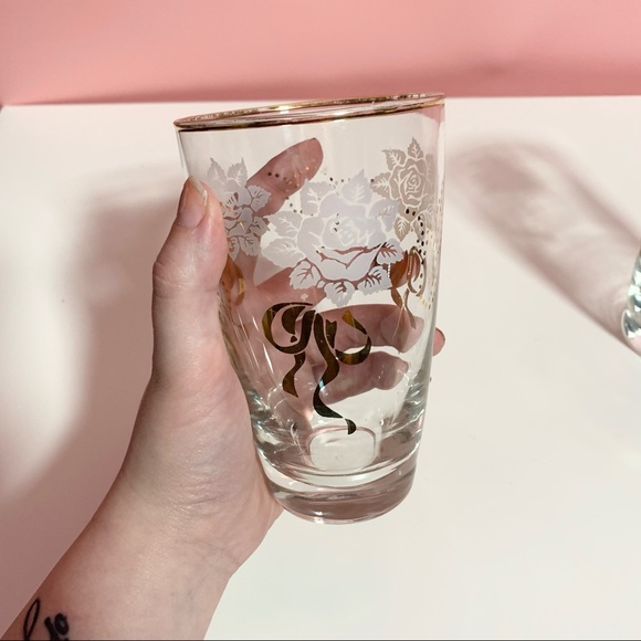 Vintage floral drinking glasses - Picture 2 of 4